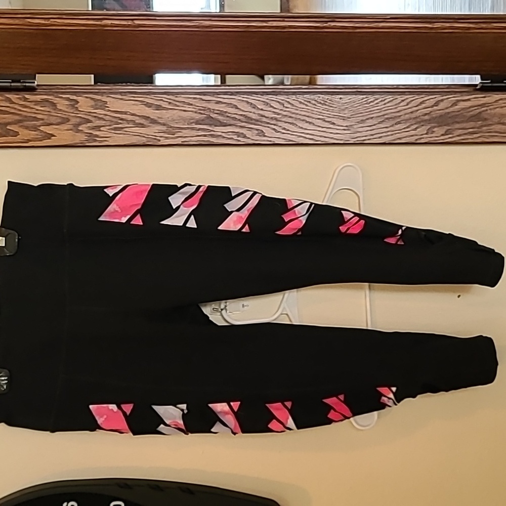 Ladyboss Capri Leggings